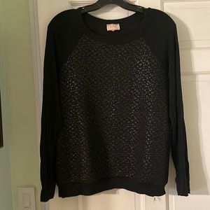 Black size L long sleeve t-shirt